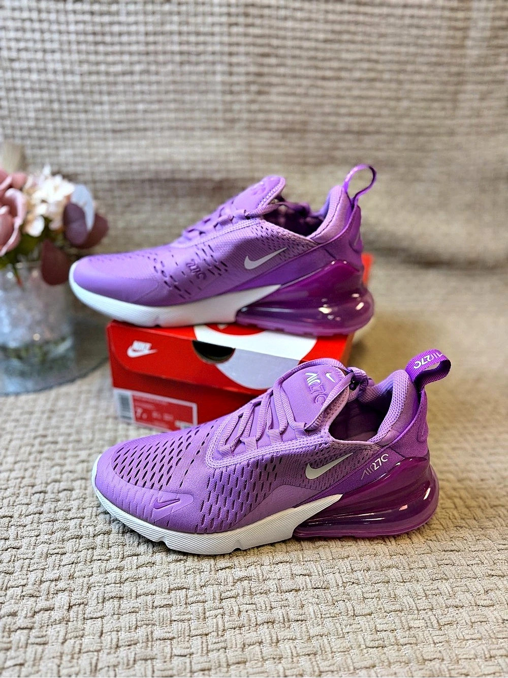 Nike Air Max 270 Athletic Shoes Purple & White US 7Y Like New